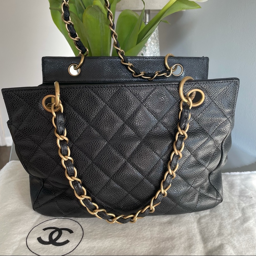 ❤️SOLD❤️ CHANEL Logo Quilted Timeless Caviar Petite Tote Bag - Picture 2 of 14